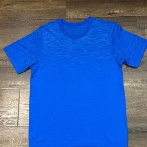 Lululemon - Metal Vent Breath - Short Sleeve T-Shirt - Medium